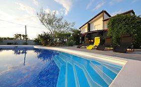 Villa Piljusic